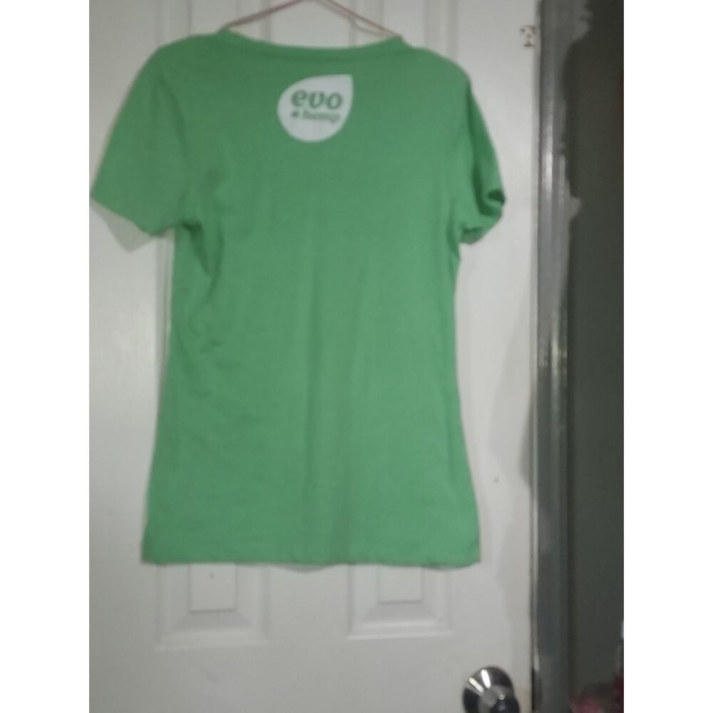 CBD Tee - Picture 2 of 3